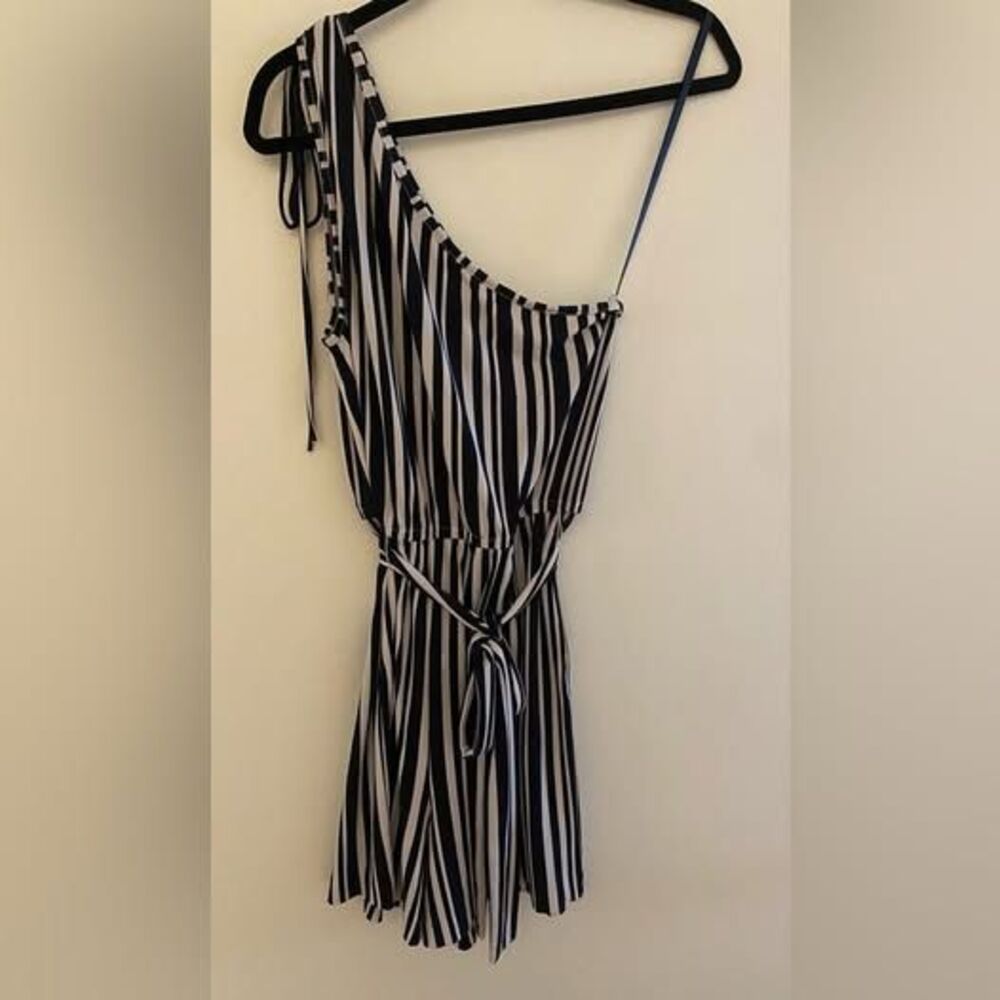 NY&C Stretch Navy Blue White Striped One Shoulder Romper Women’s Sz Small